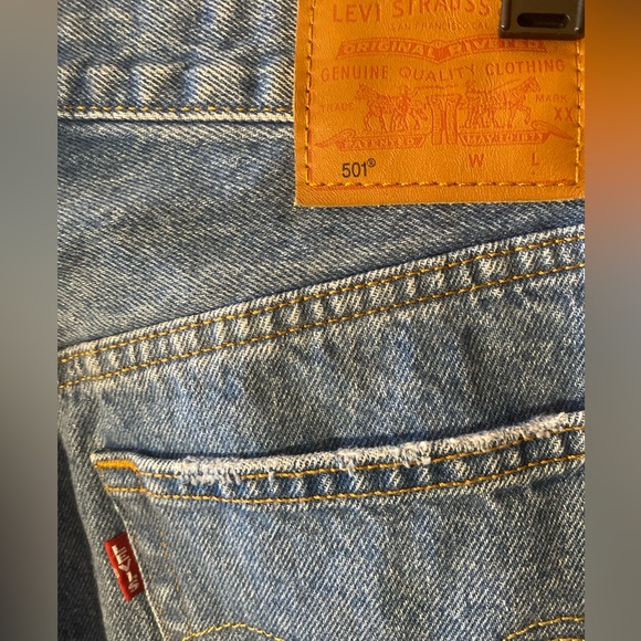 Levi’s Premium 501 Button Fly Straight Leg Jeans - Picture 8 of 12